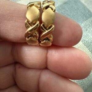 14 Karat Italian Gold Hugs and Kisses Earrings!!